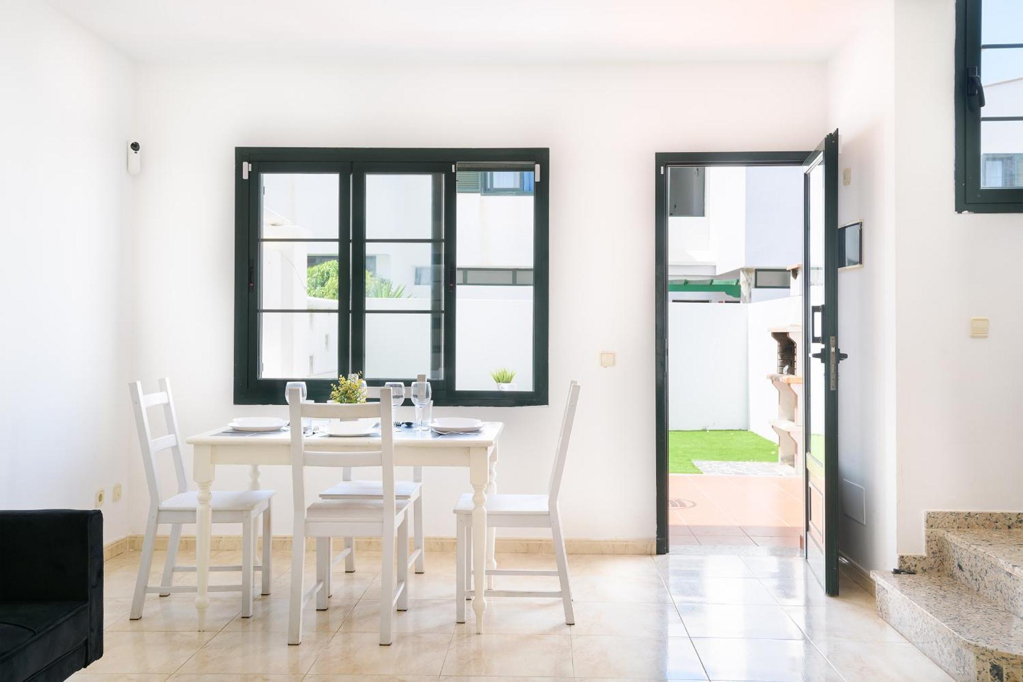 Villa Montserrat De Playa Blanca Ngoại thất bức ảnh